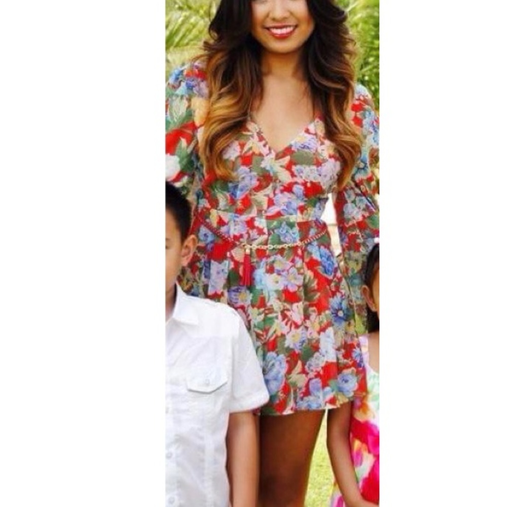 FLORAL RED ROMPER WITH BELT CHAIN